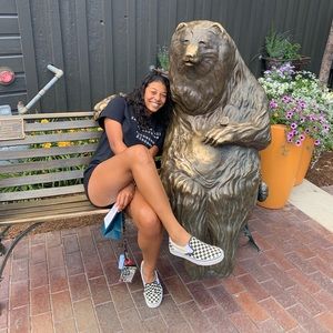 Meet your Posher, Natalia